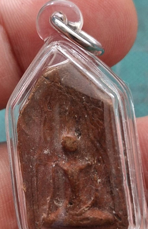  พระเนื้อดินขุนแผน พิมพ์เล็ก​  หลวงพ่อพ่วง วัดกก กรุงเทพฯ ปี 2473