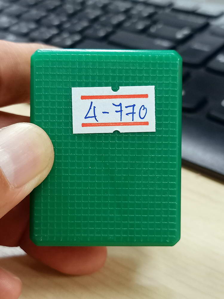 4-769 พระผงปิดตา ปลดหนี้ชนะจน หลวงพ่อเถ่ง วัดหนองกรับ เขียวเหนี่ยวทรัพย์ กล่องเดิม