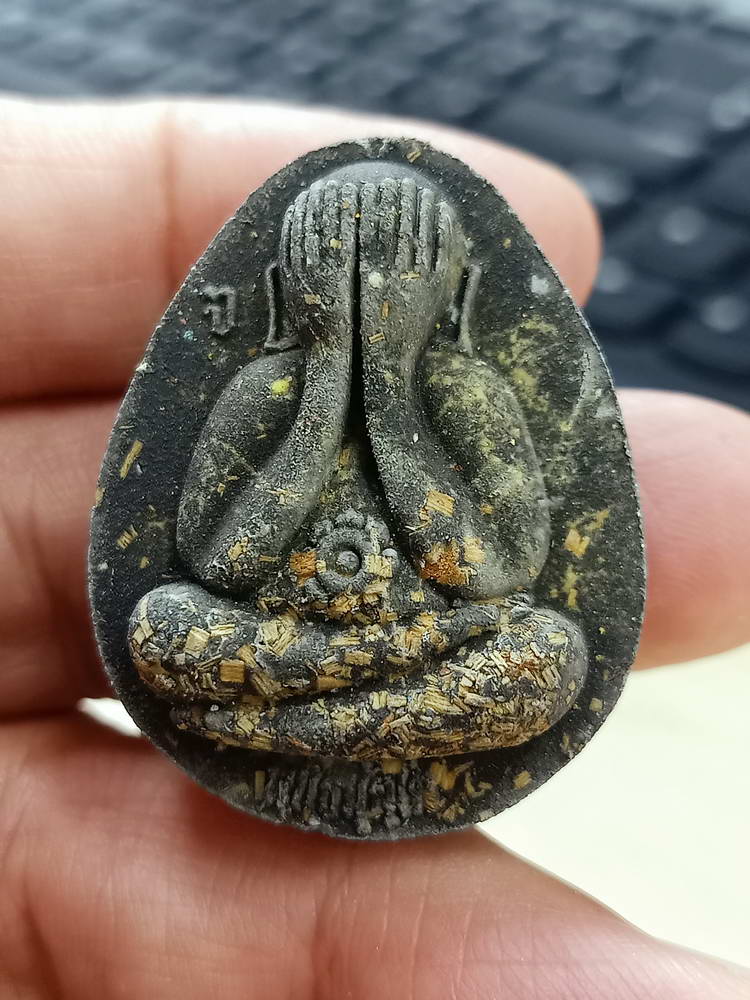 4-779 พระปิดตาจัมโบ้ปลดหนี้ รุ่นมหาเฮง หลวงปู่จื่อ วัดเขาตาเงาะอุดมพร ชัยภูมิ 2565 หมายเลข 134