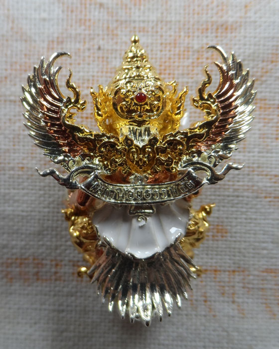 ครุฑน้อยธรรมชัย รุ่นเศรษฐีพันล้าน พระอาจารย์ภัทรญาโณ วัดธรรมชัยมงคล จ.เชียงใหม่ (3K)