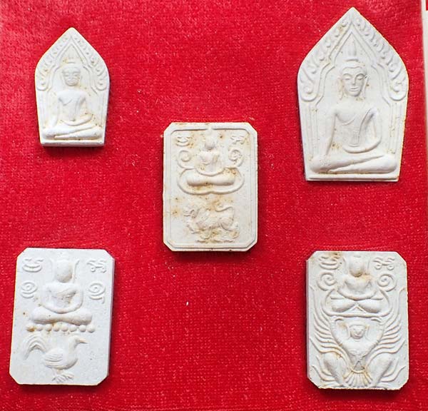 ชุดพระผงเก่า ราคาเร้าใจ+รับประกัน 3 มาตรฐานสูงสุด(แท้+พอใจ+ประกันราคา)*61