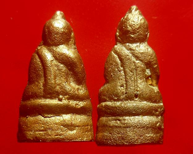 พระชัยวัฒน์ 9 ยอด วัดสุทัศน์ 2องค์