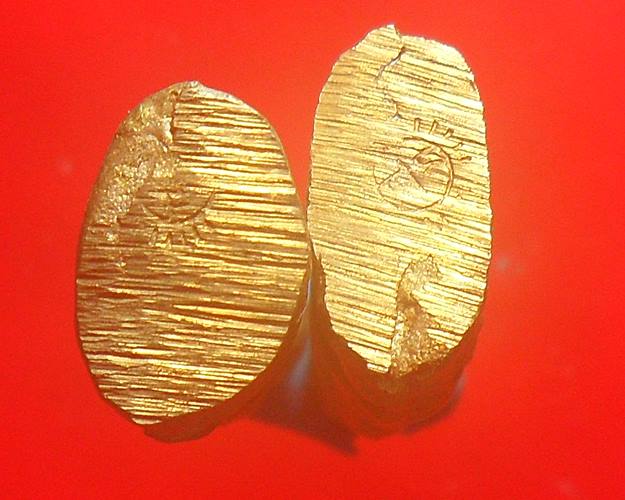 พระชัยวัฒน์ 9 ยอด วัดสุทัศน์ 2องค์