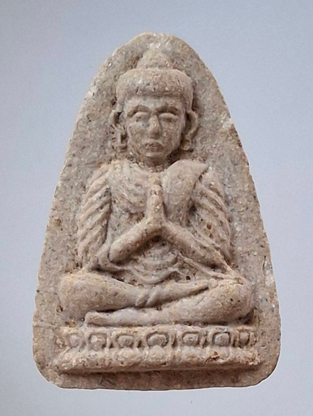 พระผงว่านเก่า หลังยันต์ ไม่ทราบที่