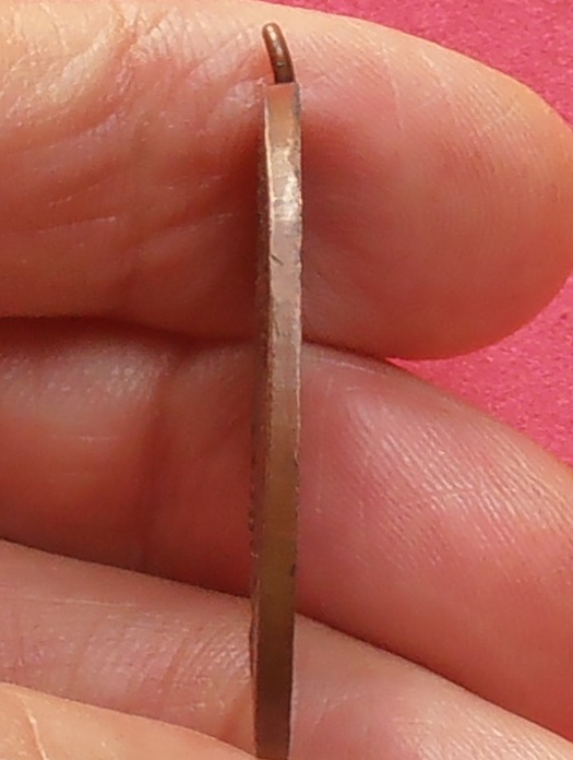 เหรียญหลวงพ่อหรุ่น เก้ายอด วัดอัมพวัน 