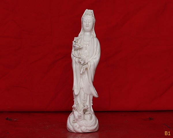 พระบูชาเจ้าแม่กวนอิม สูง 11 นิ้ว