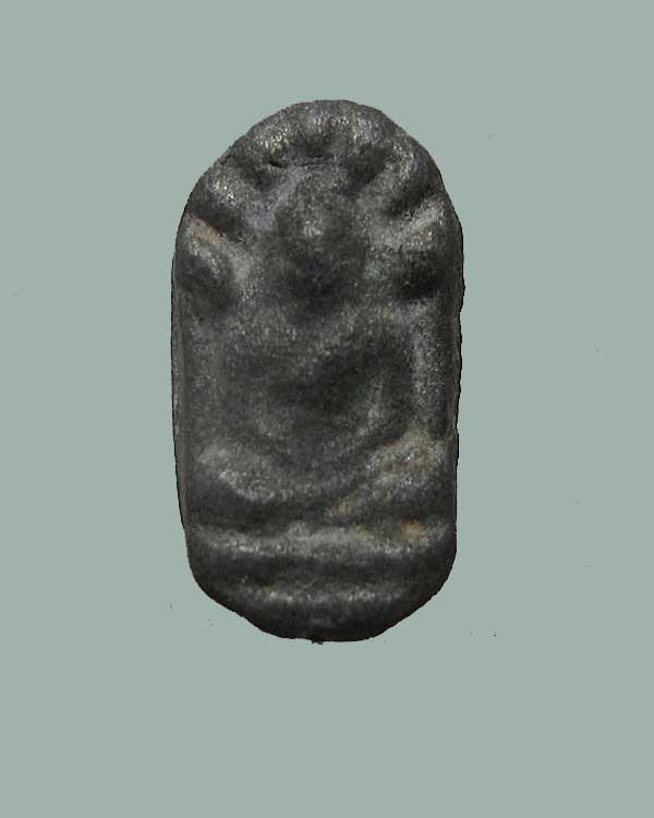 พระปรกใบมะขามหลังลายผ้า พระอาจารย์ฝั้น อาจาโร เนื้อชินเงิน ปี ๒๕๑๖