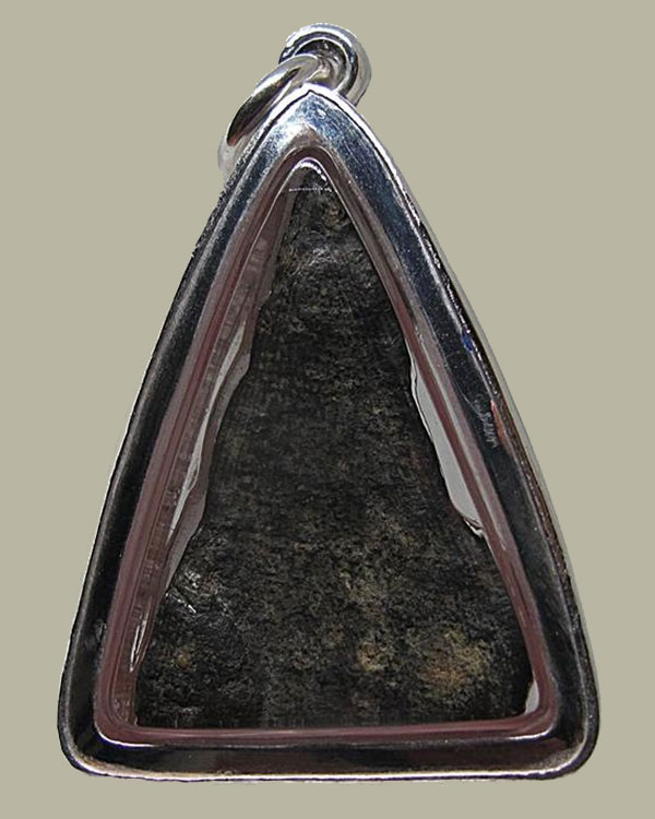 พระท่ามะปราง เนื้อชินเงิน กรุวัดพระศรี จ.สุพรรณบุรี