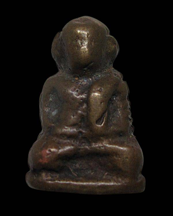 ยุคต้น พระหล่อรูปเหมือน หลวงพ่อเงิน วัดห้วยเขน พิมพ์เล็กฐานเตี้ย แขนบั้ง 