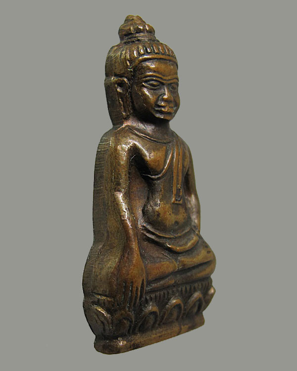 พระหูยาน หลัง จปร รุ่นปืนแตก วัดราชบพิธ กทม.ปี ๒๕๑๓ เนื้อนวโลหะ