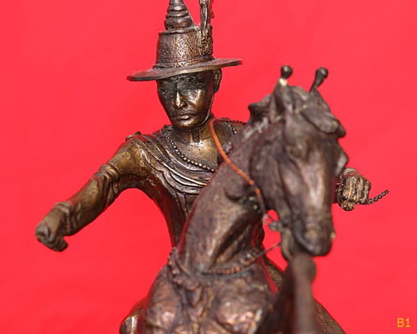 พระบูชาสมเด็จพระเจ้าตากสินทรงม้า (ดาบไม่อยู่)