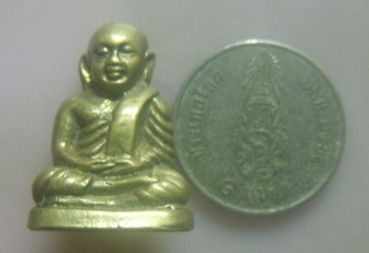 **เบา​ๆ​**รูปหล่ออุดกริ่ง หลวงพ่อเงิน วัดบางคลาน เนื้อทองผสม เก่าๆ**ใต้ฐานตอกโค้ด เนื้อจัด สวยๆ