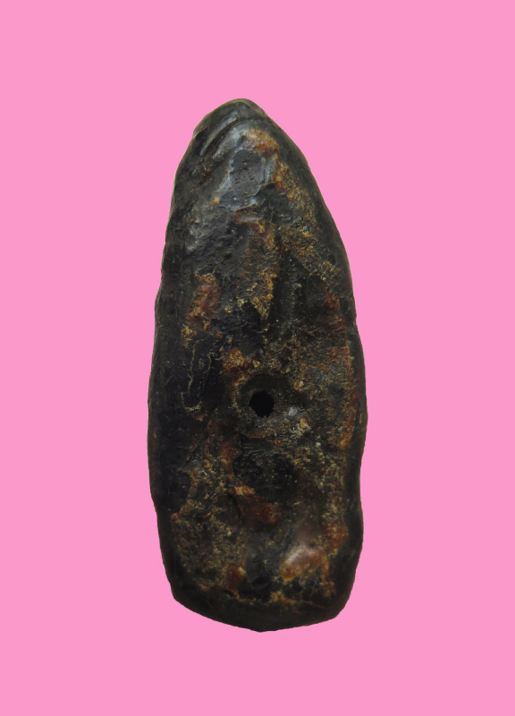 พระลีลา เนื้อครั่ง