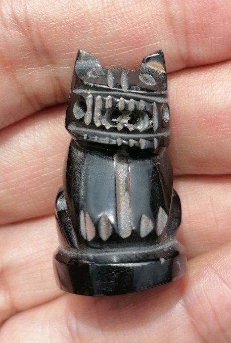 เสือหลวงพ่อเปิ่น รุ่นไตรมาส 44 เนื้อเขาควายแกะ อุดกริ่ง วัดบางพระ จ.นครปฐม ปี 2544 เคาะเดียว    