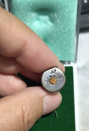 รูปหล่อคุณแม่บุญเรือน โตงบุญเติม รุ่นพรคุณแม่ วัดอาวุธฯ กทม. พ.ศ. 2568