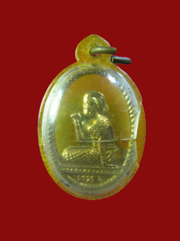 $ นางกวัก หลวงปู่ทิม วัดระหารไร่ เลี่ยมเดิม ๒ องค์ เคาะเดียวครับ