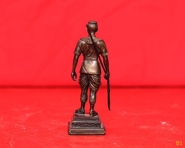 พระเอกาทศรส สูง 5 นิ้ว