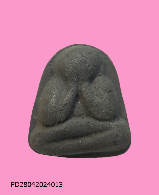 พระปิดตาหลังยันต์ ฝังธาตุศักดิ์สิทธิ