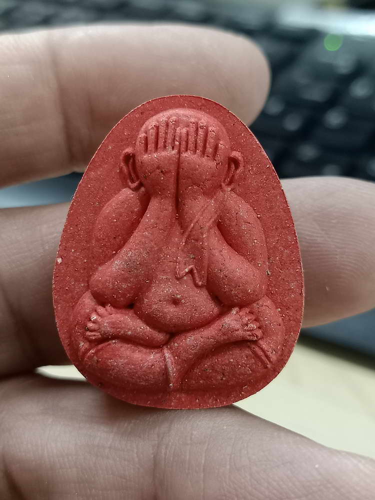 4-523 พระปิดตา เรียกทรัพย์ ชนะจน หลวงพ่อพัฒน์ วัดห้วยด้วน จ.นครสวรรค์ 2566 หมายเลข 447 กล่องเดิม