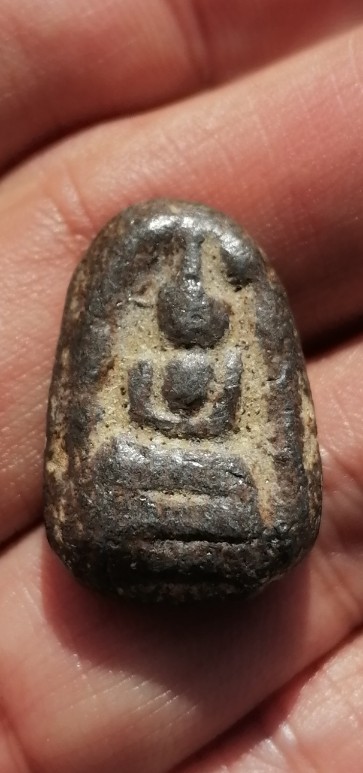 หลวงพ่อเนียม พระพิมพ์เศียรโล้น 2 หน้า เนื้อชิน วัดน้อย จ.สุพรรณบุรี ยุคต้น เคาะเดียว     