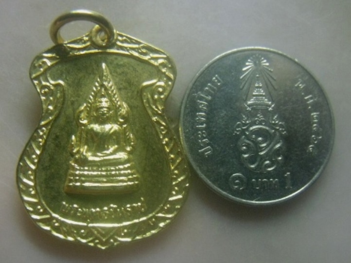 **เบาๆ**เหรียญพระพุทธชินราช วัดเบญจมบพิตรดุสิตวนาราม กทม.*กะไหล่ทอง สวยๆ
