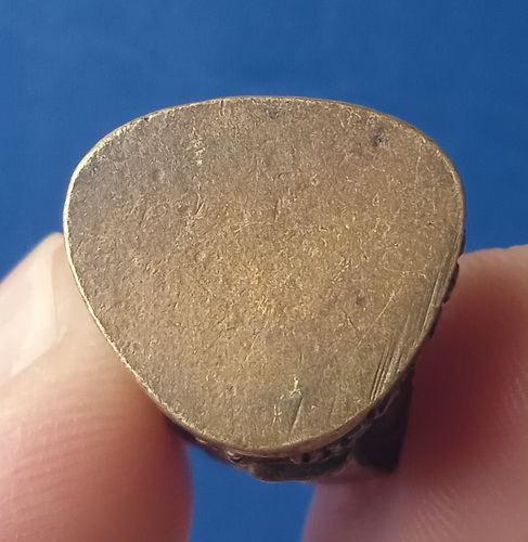 รูปหล่อ หลวงพ่อผัน วัดอินทาราม นนทบุรี