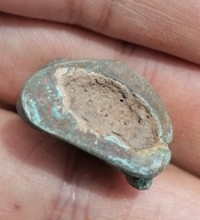 พระไม่ทราบที่ เคาะเดียว  