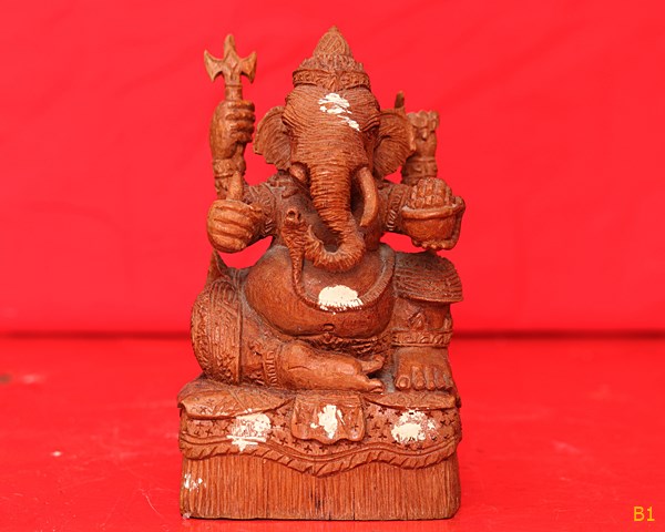 พระพิฆเนศเนื้อไม้