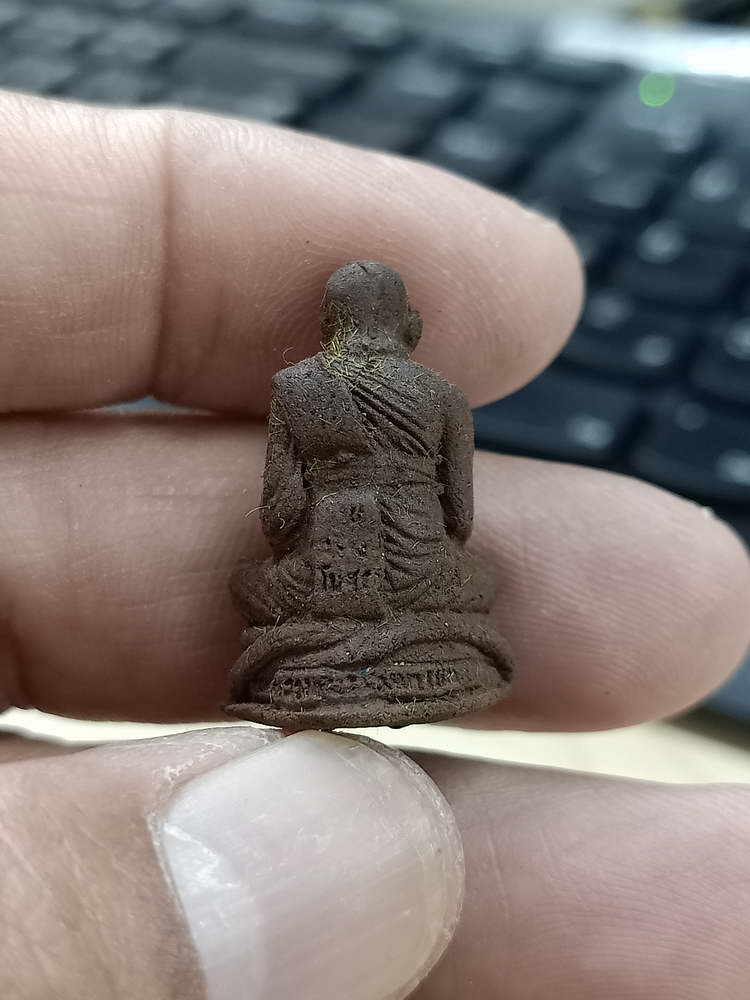 4-528 พระผงรูปเหมือนหลวงปู่พรหมมา เขมจาโร ครบรอบ 99 ปี รุ่นสร้างโบสถ์ วัดสวนหินผานางคอย อุบลราชธานี