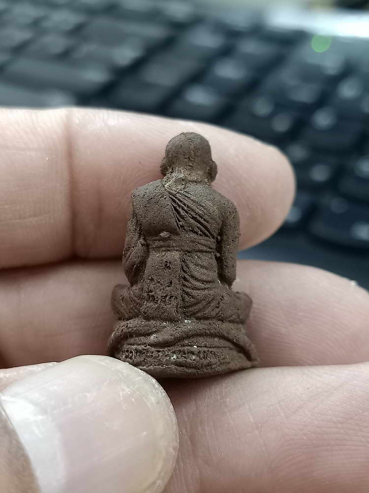 4-529 พระผงรูปเหมือนหลวงปู่พรหมมา เขมจาโร ครบรอบ 99 ปี รุ่นสร้างโบสถ์ วัดสวนหินผานางคอย อุบลราชธานี