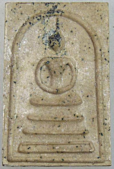 พระสมเด็จเกศเงิน รุ่นชินบัญชร ปี39 ด้วยเนื้อผงพุทธคุณและผงเก่าของวัดระฆังผสมด้วยผงตะไบกริ่งวัดสุทัศน