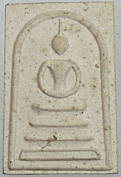 พระสมเด็จเกศเงิน รุ่นชินบัญชร ปี39 ด้วยเนื้อผงพุทธคุณและผงเก่าของวัดระฆังผสมด้วยผงตะไบกริ่งวัดสุทัศน