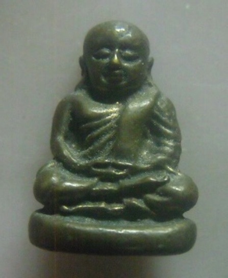 **เบา​ๆ​**รูปหล่อหลวงพ่อเงิน วัดบางคลาน เนื้อโลหะผสม เก่าๆ**เนื้อจัด สวยๆ เชิญชมครับ