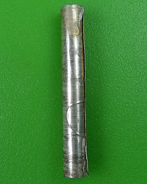 ตะกรุดมหาละลวยอุดผงมหาละลวยใหญ่ หลวงปู่คำบุ วัดกุดชมภู อุบลราชธานี .B842.