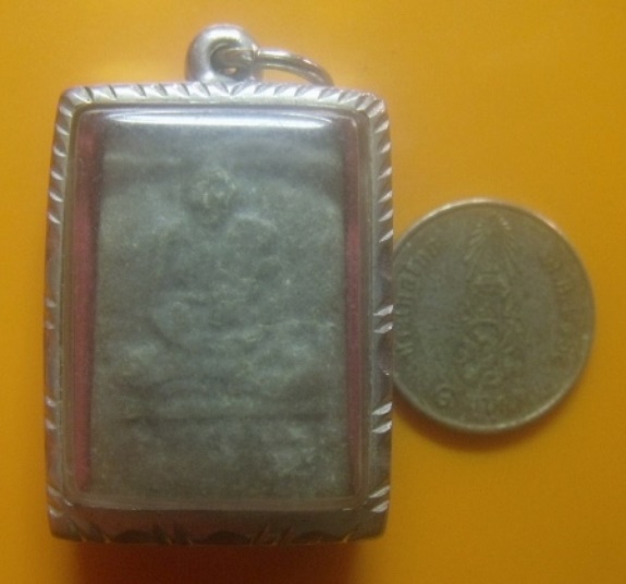 **เบา​ๆ**พระรูปเหมือนหลวงปู่เฒ่า วัดม่วง เนื้อผงน้ำมันผสมว่าน๑๐๘ ปี๒๕๐๖**ลป.ทิม วัดช้างไห้ เจ้าพิธี 