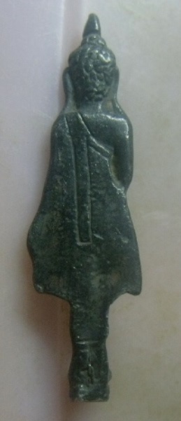 **เบา​ๆ​**พระร่วงยืน ปางประทานพร เนื้อชินตะกั่ว หล่อเก่า ไม่ทราบที่**สวยๆ เชิญชมครับ