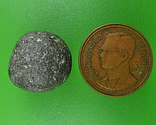 ลูกอมหลวงพ่อพริ้ง วัดบางมะกอก กทม. .B875.