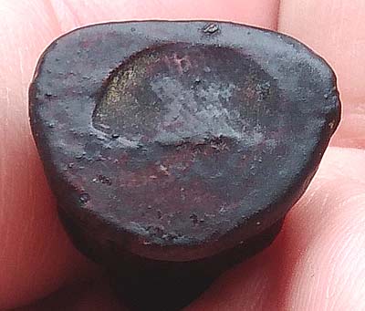 *รูปเหมือนหลวงพ่อเงิน วัดบางคลาน ดินจุ่มรักดำแดง*