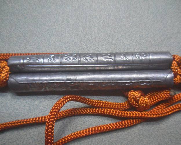 ตะกรุด 9 ดอก ไม่รู้ที่ ตามรูปได้มาพร้อมกับตะกรุดยันต์หอมเชียงถุงเดิมจากวัด