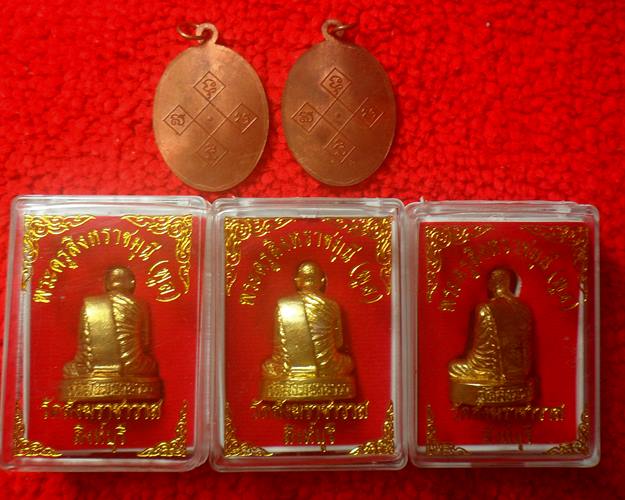 หลวงพ่อพูล วัดสังฆราชาวาส สิงห์บุรี 5องค์