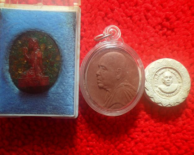 หลวงพ่อเขียน วัดกระทิง เขาคิชฌกูฏ จันทบุรี ทั้งชุด 3 องค์