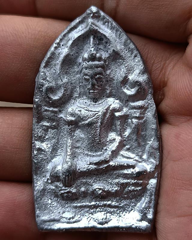 18.พระยอดขุนพลหล่อพิมพ์อยุธยา หลวงพ่อฑูรย์ วัดโพธินิมิตร เนื้อชิน พ.ศ. 2527 สูง 5 ซ.ม.