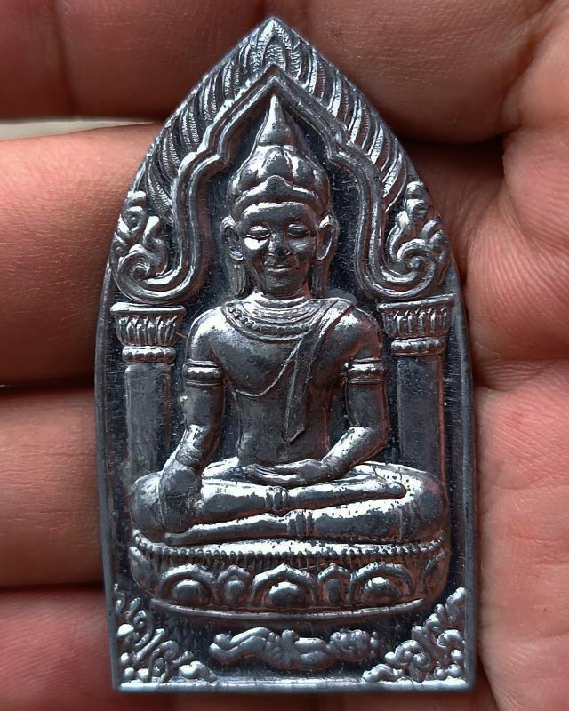 16.พระยอดขุนพลปั๊มพิมพ์สุพรรณ หลวงพ่อฑูรย์ วัดโพธินิมิตร เนื้อชินพิมพ์ใหญ่ พ.ศ. 2527 สูง 5.7 ซ.ม.