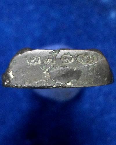 วัดดอยแม่ปั๋ง จังหวัดเชียงใหม่ เหรียญหล่อรูปเหมือนพิมพ์ใบโพธิ์ หลวงปู่แหวน สุจิณโณ  ปี 2517