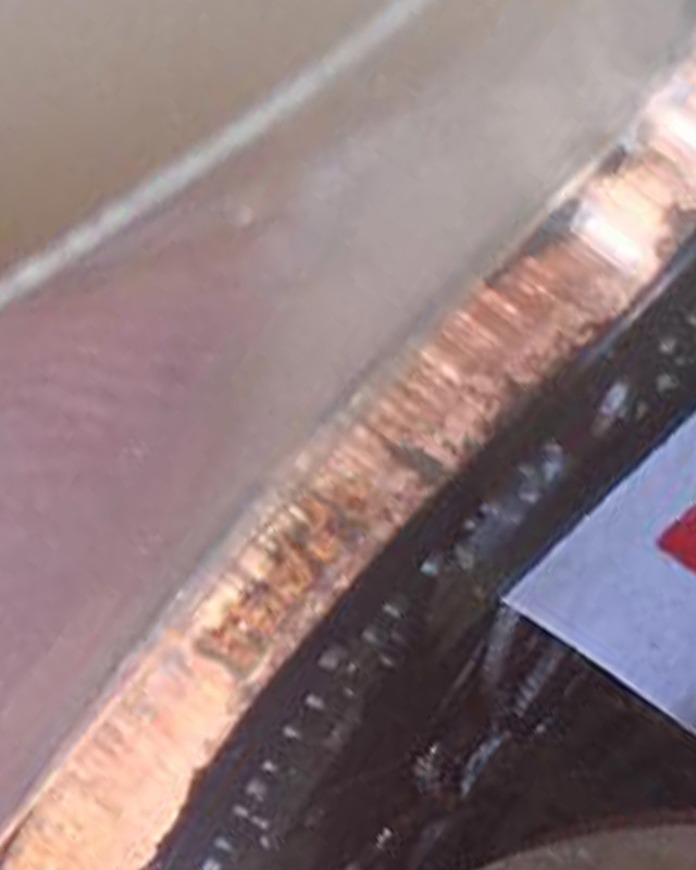 หลวงพ่อพัฒน์ วัดห้วยด้วน นครสวรรค์ รุ่นพยัคฆ์แสนล้าน  เนื้อทองแดงรมดำลงยา3สี หมายเลข 62740พร้อมกล่อง