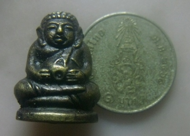 **เบา​ๆ​**รูปหล่อพระสังกัจจายน์ เนื้อทองผสม เก่าๆ ไม่ทราบที่**เนื้อจัด สวยๆ เชิญชมครับ 