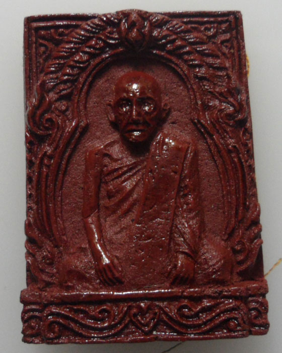 *** จ.เชียงใหม่ *** พระผงซุ้มมอญมหาโชค รุ่น๑ ครูบาคำฝั้น วัดกอโชค ปี๒๕๕๖