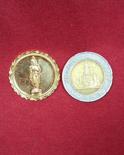 เหรียญพระพุทธปางลีลา สมโภชพุทธมณฑล กะไหล่ทอง ปี2531