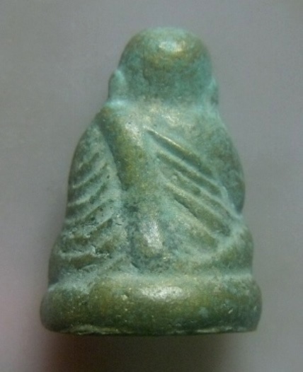 **เบา​ๆ​**รูปหล่อหลวงพ่อเงิน วัดบางคลาน เนื้อทองผสม เก่าๆ มีคราบเบ้า**เนื้อจัด สวยๆ เชิญชมครับ 