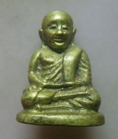 **เบา​ๆ​**รูปหล่อหลวงพ่อเงิน วัดบางคลาน ใต้ฐานเลข ๑ เนื้อทองผสม เก่าๆ**เนื้อจัด สวยๆ เชิญชมครับ